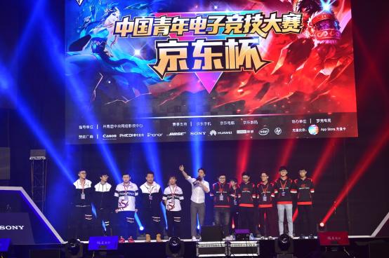 3个赛点无法拿下？ TyLoo 的铁血防守进入加时赛，GL连得7分赢得第一张地图