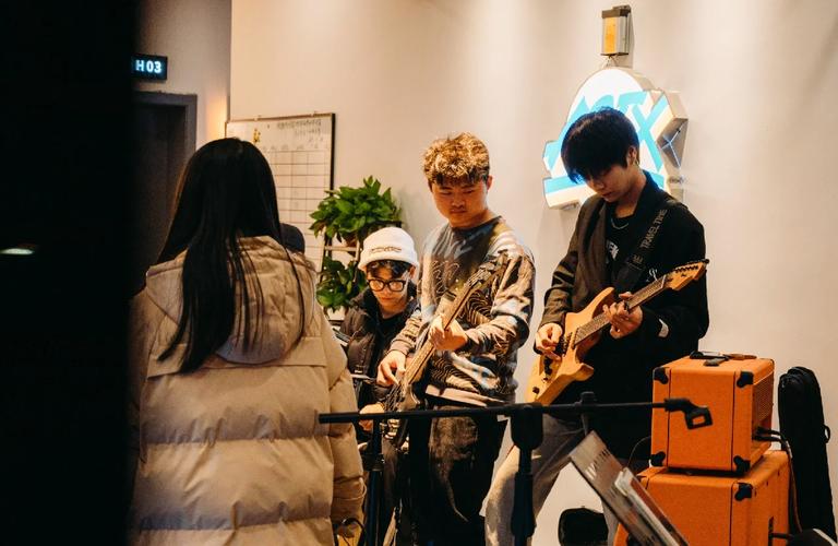 LCK各战队监督公认夺冠热门：T1、GEN